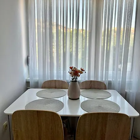 Modern & Comfort Retreat In דירה סראייבו